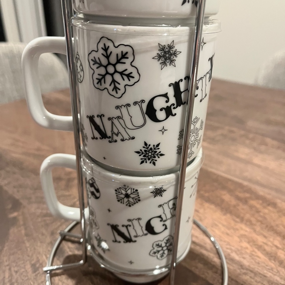 Grinch Mugs - Picture 7 of 8